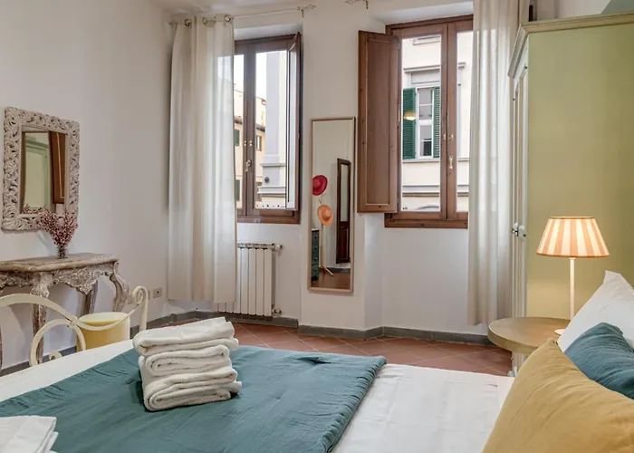 Luvi House - Sweet Dreams In Florence